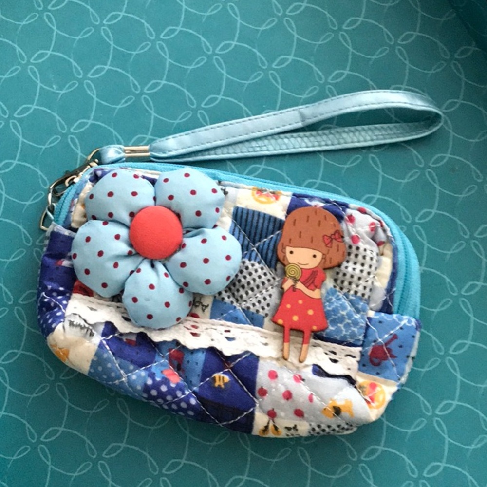 3 Dimensional Wrislet. New - image 1